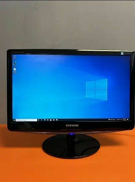 Samsung Original 19 Inch Screen || With box 0