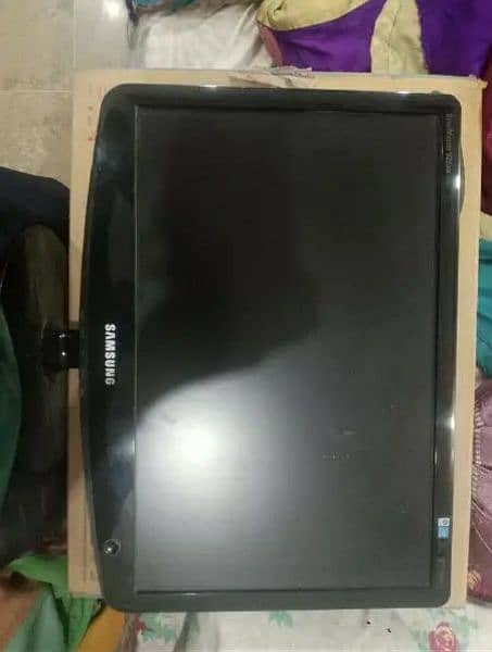 Samsung Original 19 Inch Screen || With box 2