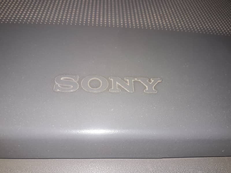 Sony Wega TV with 5 Speakers system 3