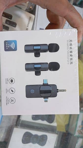 Professional Podcast & Wireless Microphone 8