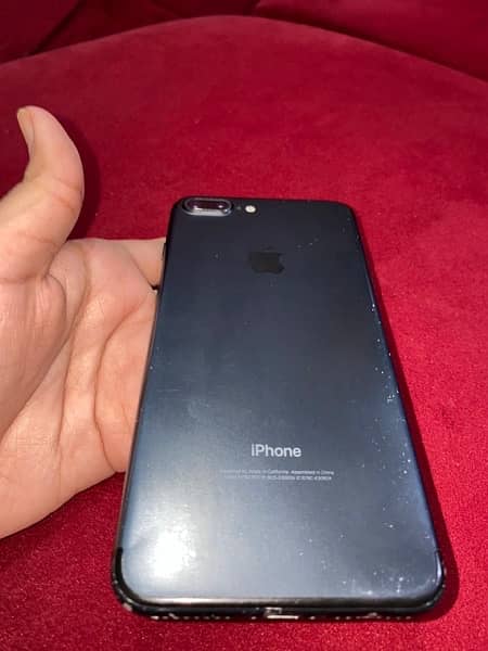 iPhone 7plus 128GB 9