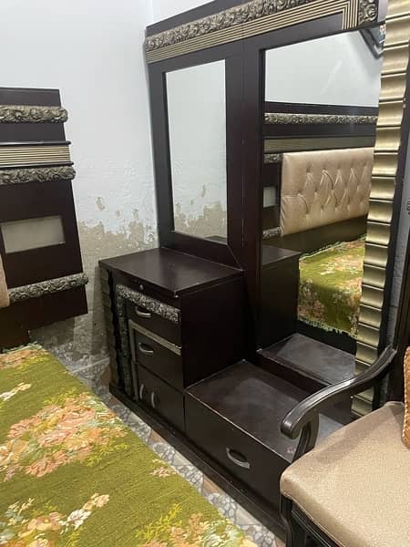 bedroom furniture in good condition 2