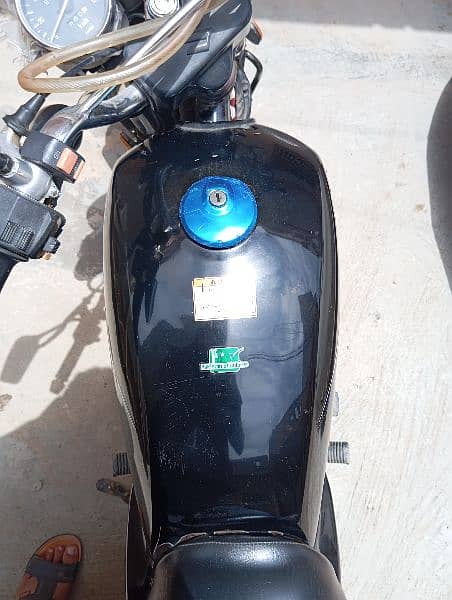 Suzuki GS 150 (model k usb sy gari BHT achi hy) 8