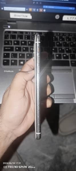iPhone 11 pro max for sale 4
