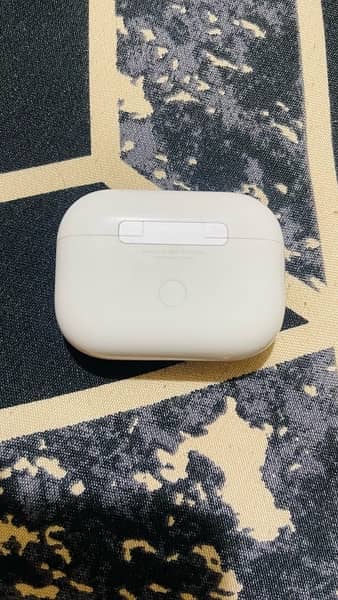 AirPods Pro 2 for Urgent Sale 3