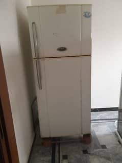 SANYO fridge.