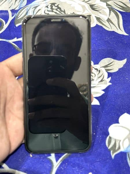 iPhone 11pro 10/10 condition 5