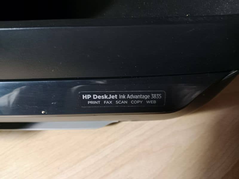 HP DeskJet Ink Advantage 3835 1