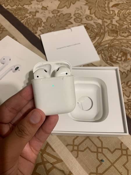 Apple AirPods original 0