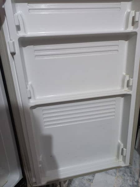 PEL Refrigerator 4