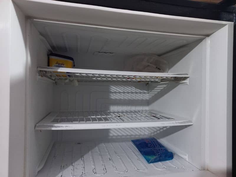 PEL Refrigerator 9