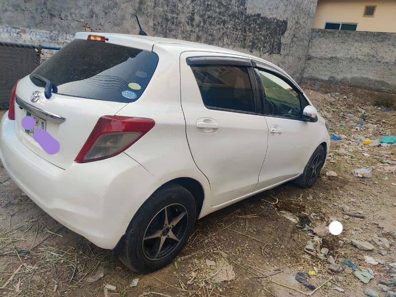 03234932135. . . . Toyota vitz 2013 model 2016 register lahore 2