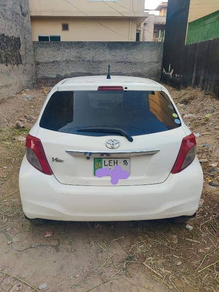 03234932135. . . . Toyota vitz 2013 model 2016 register lahore 3