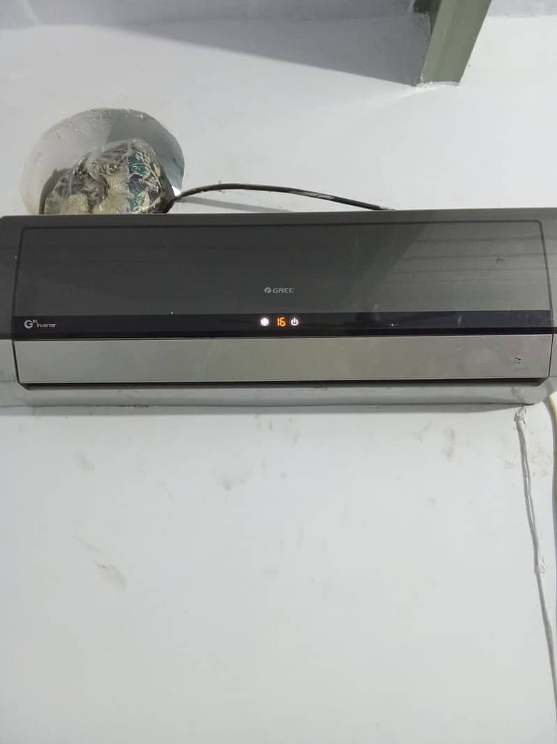 Gree G10 AC inverter 10 by 10  condition 1