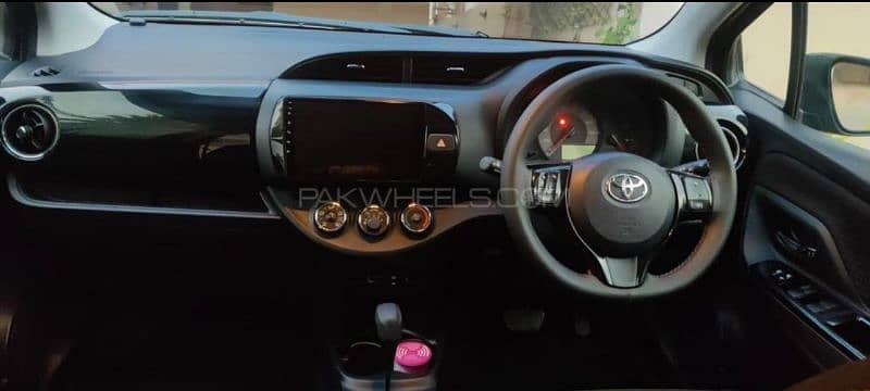 Toyota Vitz 2018 7