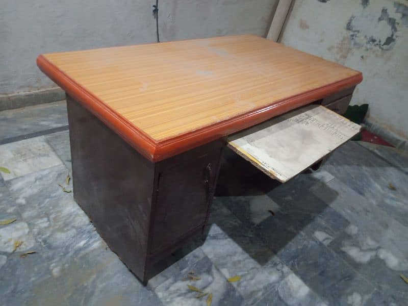 Table for Sale cheap Price 2