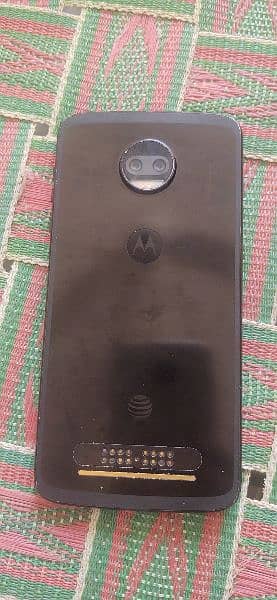 Moto Z2 Force Non PTA 6