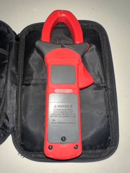 uni t clamp meter 2