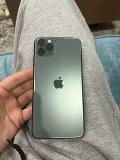 iphone 11 pro max approved in perfect condition. 128gb 80 battery