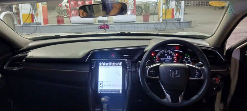 Honda Civic Oriel 2018 6