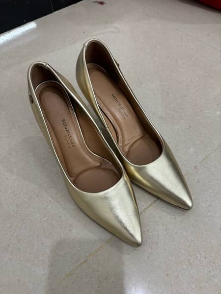 golden heels 2