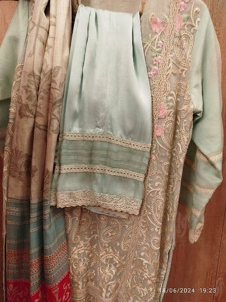 Agha Noor three piece formal 4