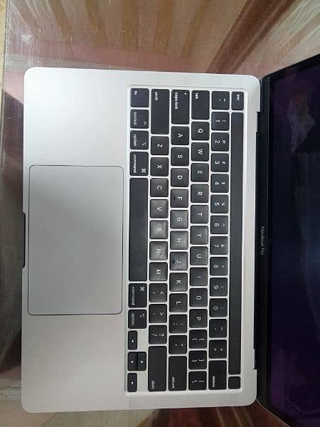 macbook pro 2020  i7 16gb 256gb 13.3" 1