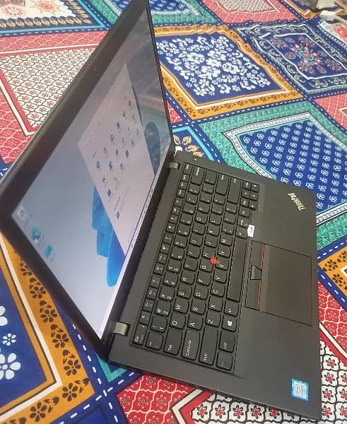 i5 20gb ram 256 M. 2 SSD FHD IPS display double batteries 2