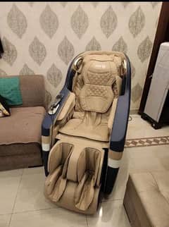 Zero's U-Deluxe Massage chair