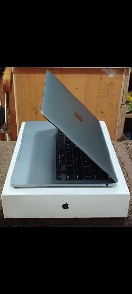 MacBook Pro M2 2022 8GB 512GB 13" MNEJ3 With Box 8