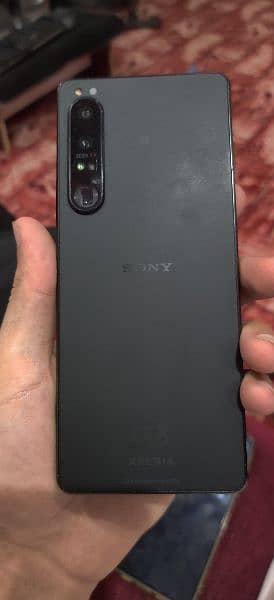 Sony Xperia 1 mark 4 0