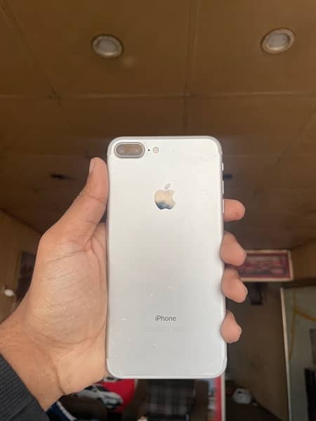 iphone 7plus 127GB pta approve silver colour 3