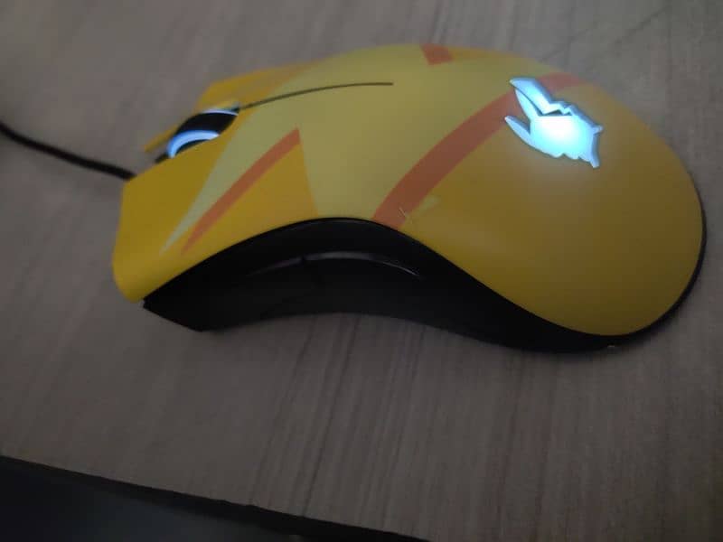 Razer gaming mouse 4