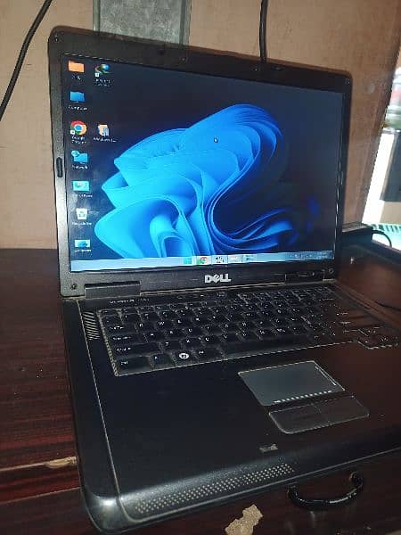 DELL Vostro 9