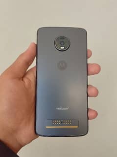 Motorola Moto Z4 (4/128)