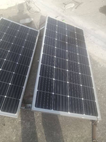 3 solar panels 150 watss along with stand and controlar 1