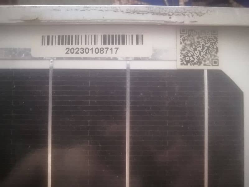 3 solar panels 150 watss along with stand and controlar 7