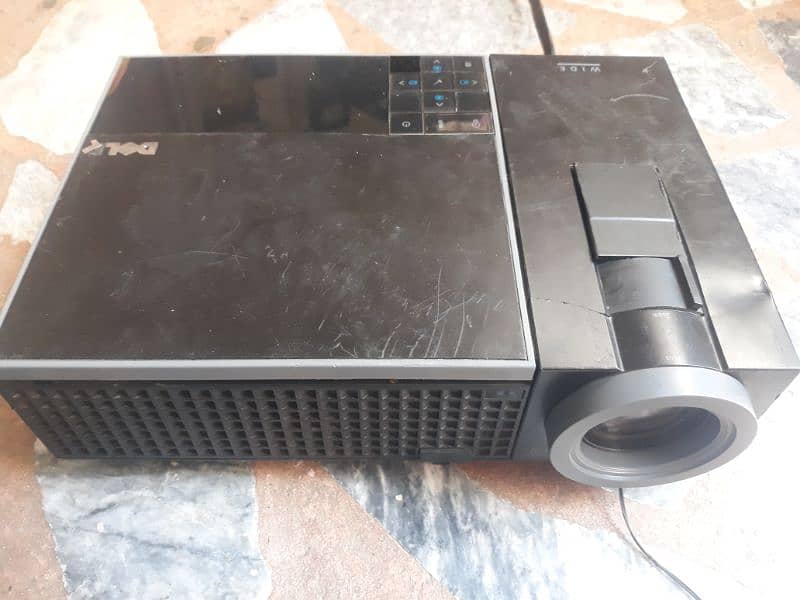 DELL HD Projector 1