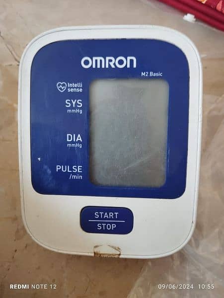 OMRON BLOOD PRESSURE MACHINE/MONITOR AVAILABLE 7