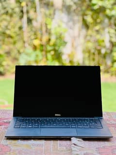 DELL XPS 9350 0