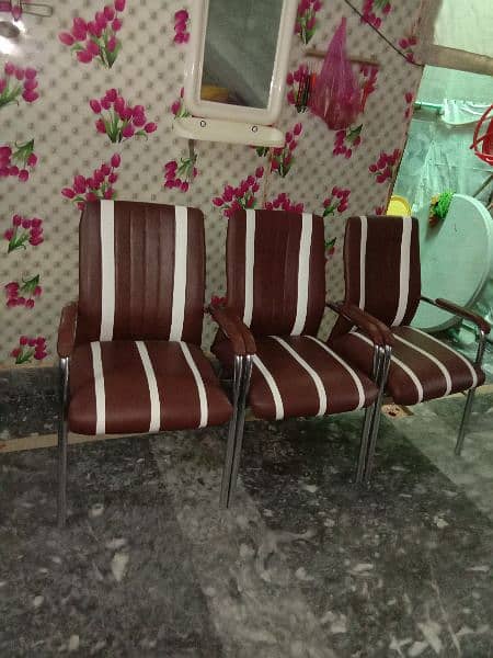 three new chairs urgent for sell need moneyo3245575o48wt 2