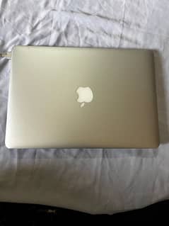 Air book 13 inch 2015 10/10 Condition