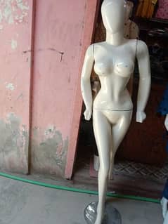 mannequin dummy 0