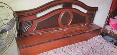 King Size bed 6ft by 6.5 ft