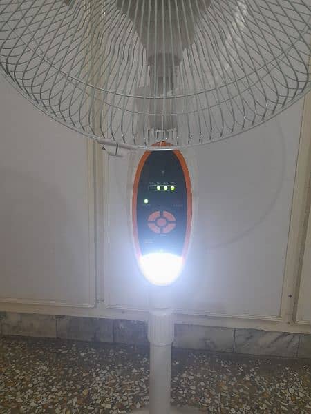 Sogo rechargeable fan 3