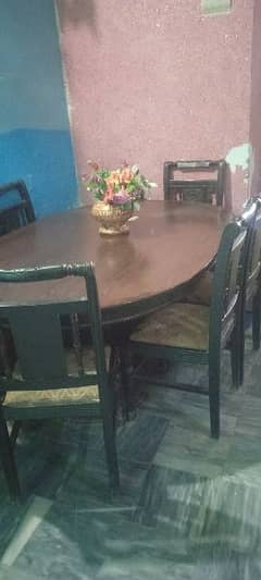 dining table with chair. for sell. sahiwal. 03023970385
