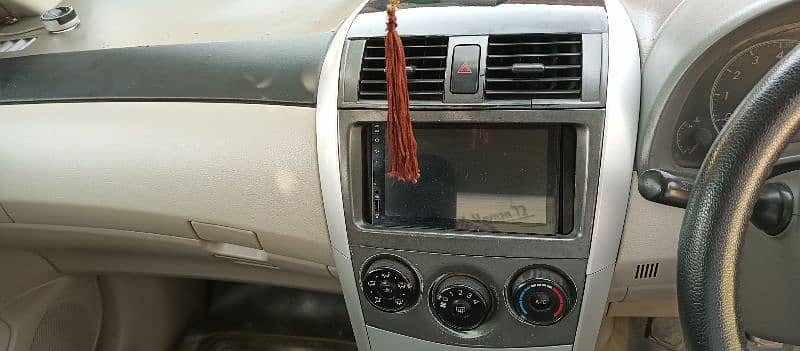 Toyota Corolla GLI 2010 (in Chashma Colony) 12