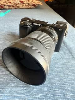 A6100 mirrorless camera for sale with sigma 30mm lens