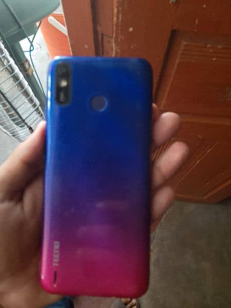 Tecno spark 4 0