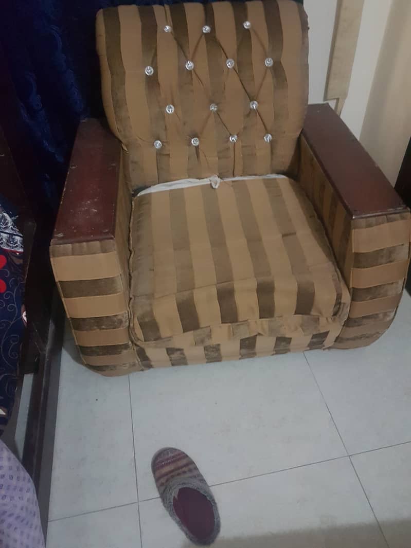 L shape + 5seater sofa in good condition 7